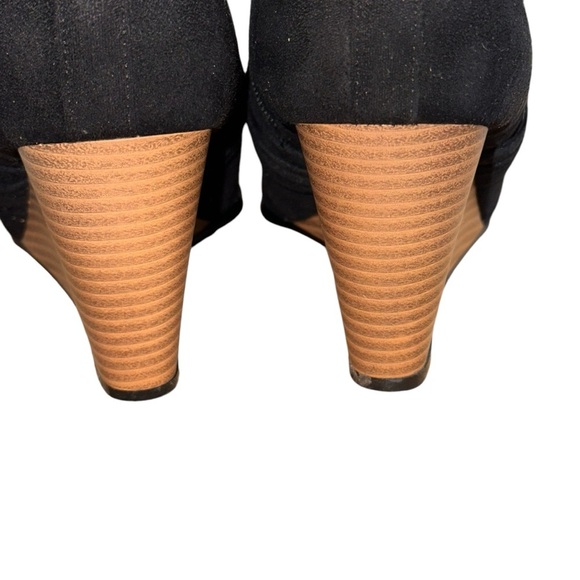 Women Journee Collection Sabeena Wedge Ankle Bootie Color Black Size 8.5 - Picture 9 of 16